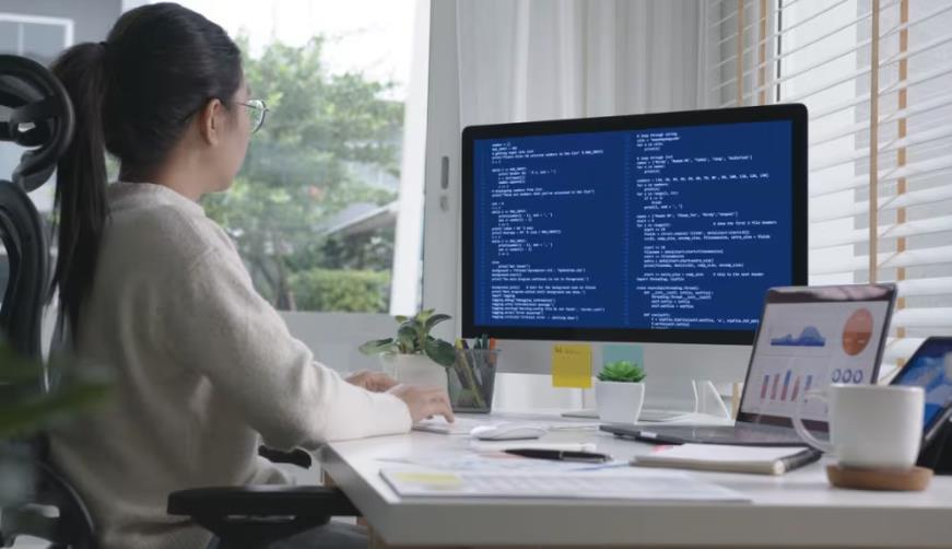 镇江企业数字化解决方案:机器学习赋能商业模式升级的核心路径
